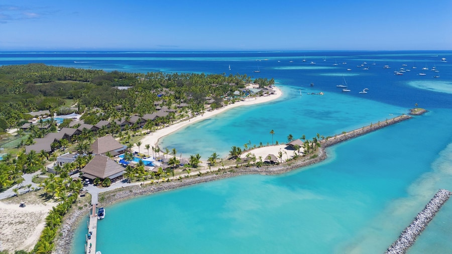 Plantation Island Resort