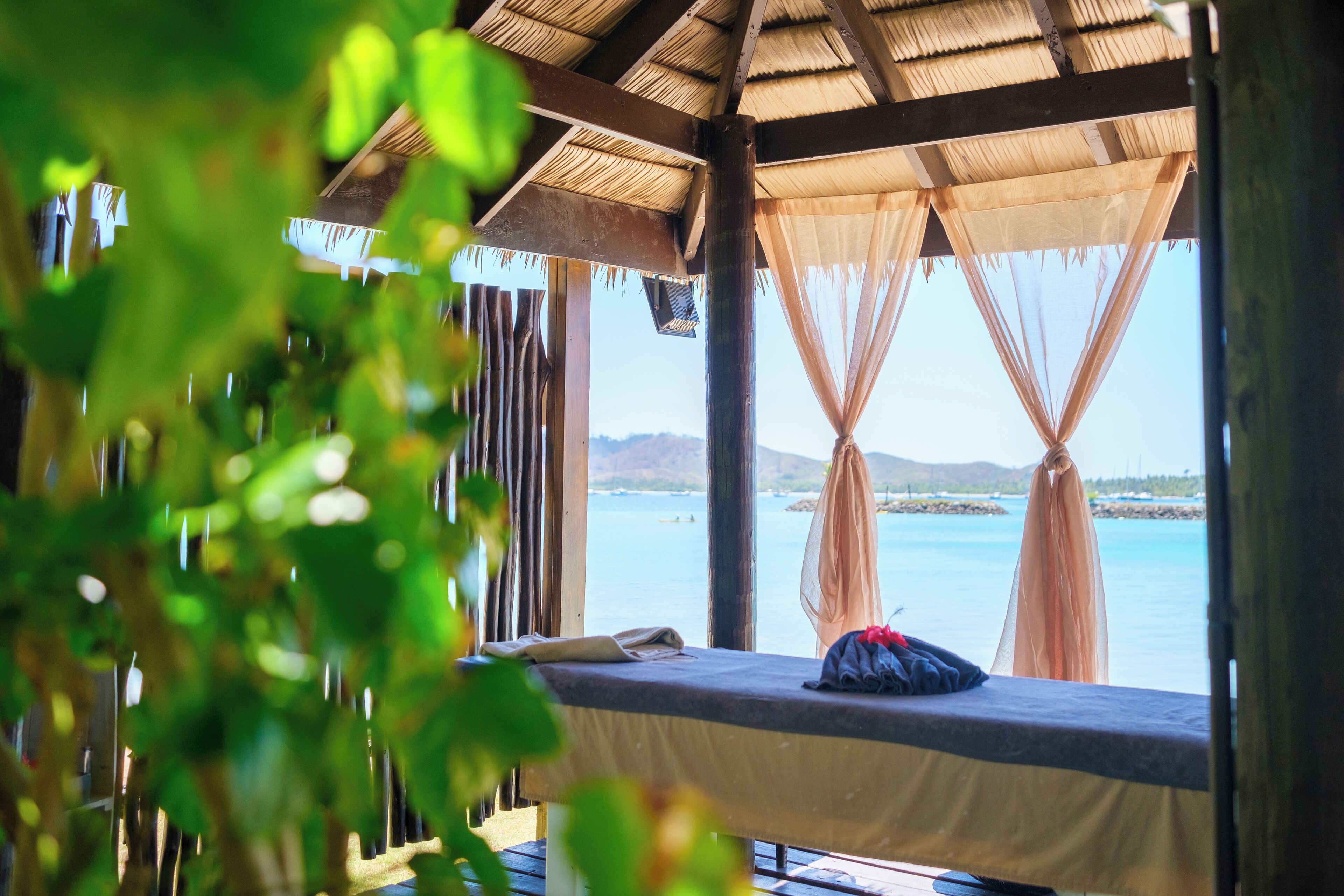 雙人療程室、美體療程、水療、芳療、深層組織按摩、運動按摩