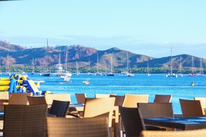 3 restaurants, breakfast, lunch served; local and international cuisine 