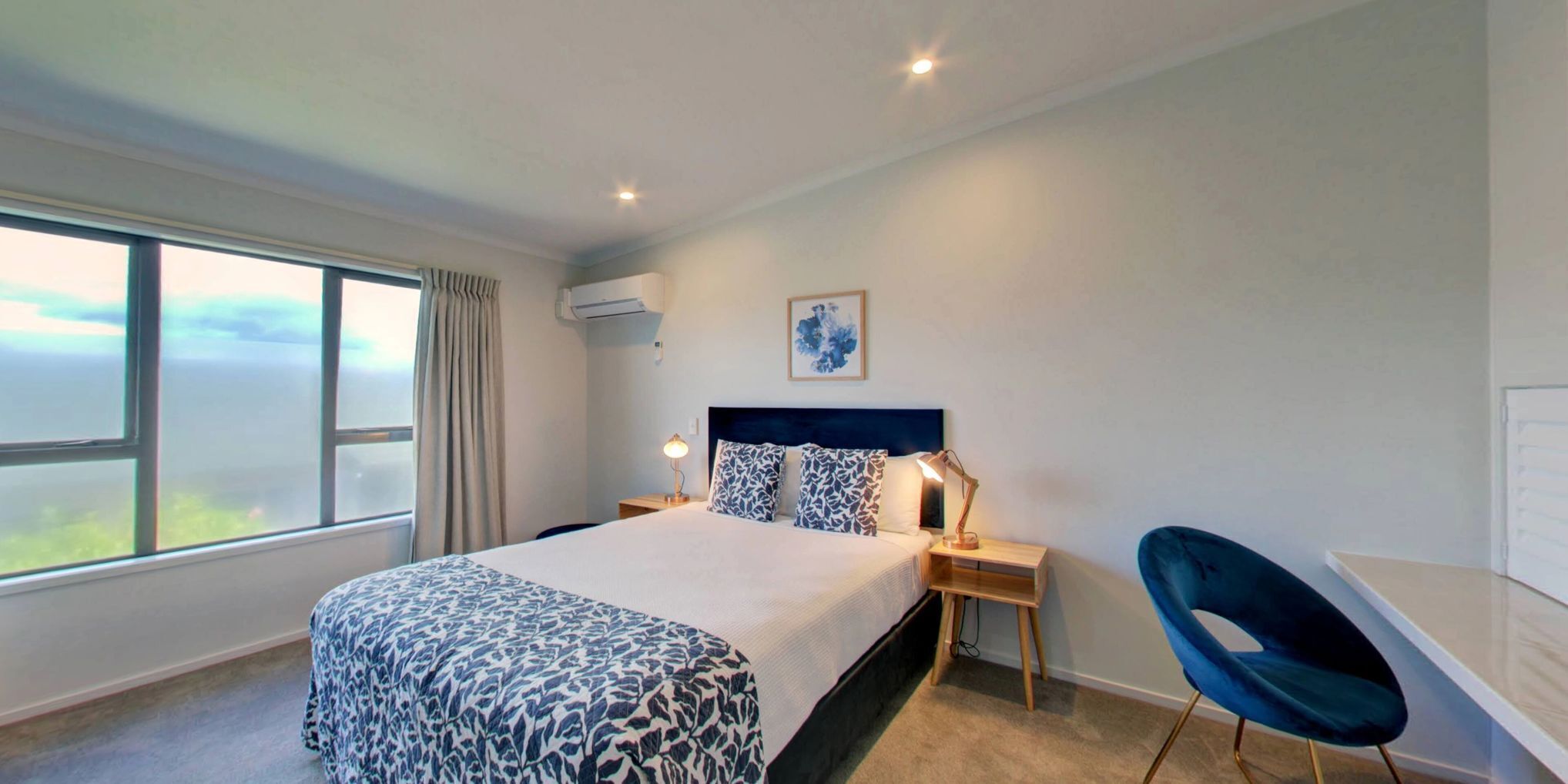 Premium bedding, soundproofing, iron/ironing board, free WiFi