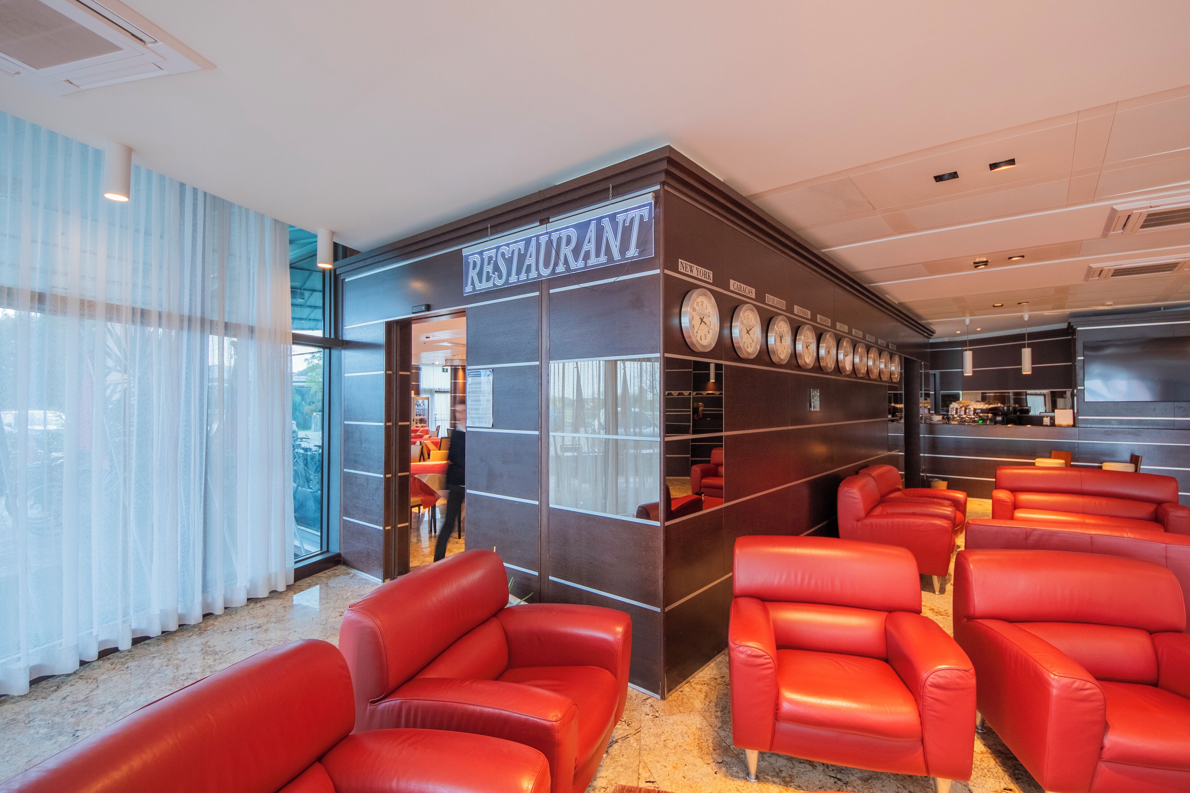 Foto - Dado Hotel International