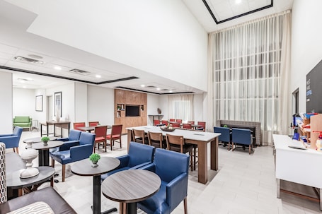 Free buffet breakfast on weekdays . Holiday Inn Express & Suites Baton Rouge East by IHG
