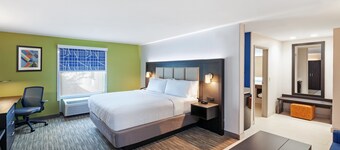 Holiday Inn Express & Suites Baton Rouge East by IHG