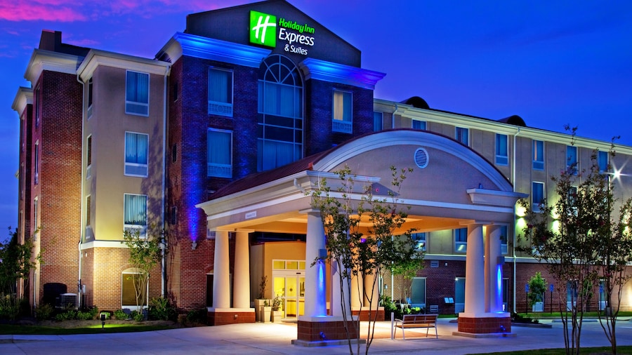 Holiday Inn Express & Suites Baton Rouge East by IHG