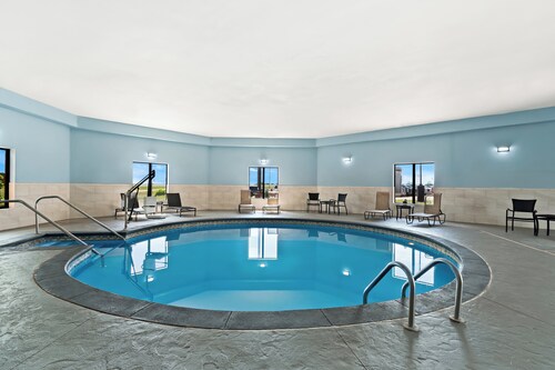 Holiday Inn Express & Suites Perry by IHG