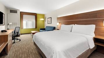 セーフティボックス (室内)、アイロン / アイロン台、ベビーベッド (無料)、WiFi (無料)