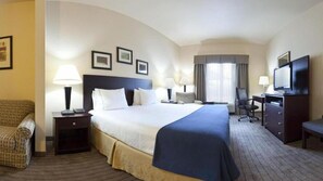 客房内保险箱、办公桌、熨斗/熨衣板、免费婴儿床