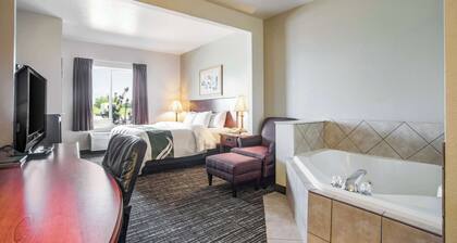 Quality Inn Parsons North