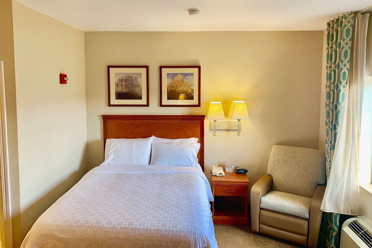 1 bedroom, premium bedding, down duvets, pillow-top beds