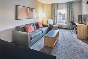 Premium bedding, down comforters, pillowtop beds, individually furnished - Candlewood Suites Hot Springs by IHG (Hot Springs)