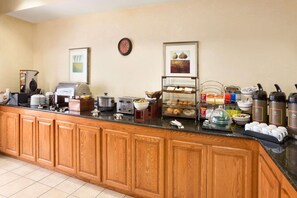 Free daily buffet breakfast