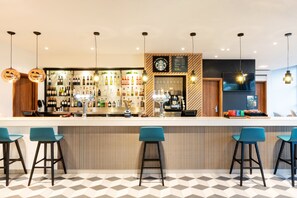 酒吧（店内）