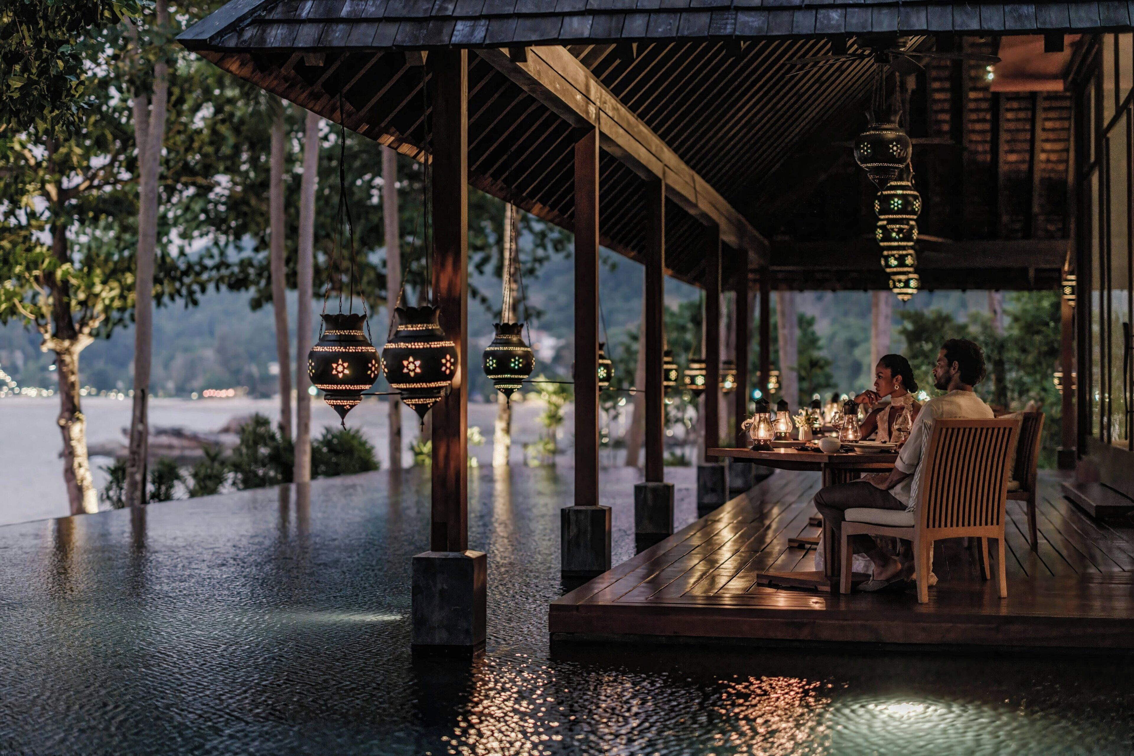 5 间餐厅，供应午餐和晚餐，地中海菜