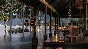 5 restauranter, lunsj og middag serveres, middelhavsretter