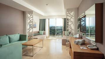 Family Room, 2 Bedrooms (Family suite main building)