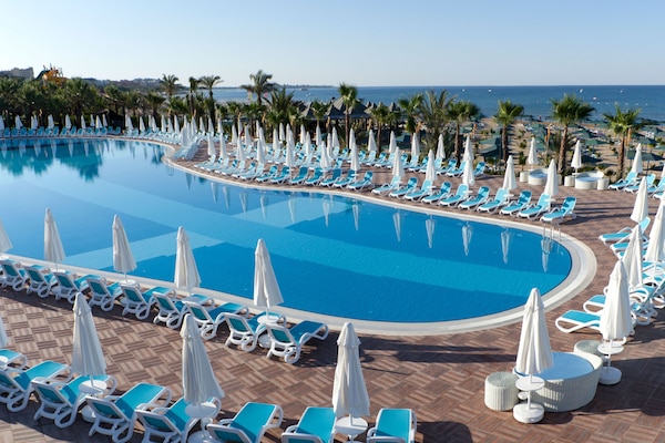 Indoor pool, 2 outdoor pools, pool umbrellas