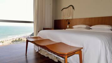 Estilo | Frigobar, cofres nos quartos, individualmente decorados