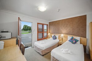 2 x Single Beds | View from room - Country Plaza Motel Taree (Taree)