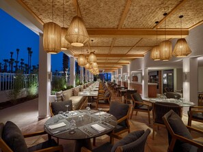 5 Restaurants, Frühstück, Mittagessen, Abendessen, Gegrilltes