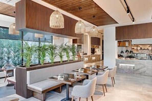 2 restaurants, dinner served, seafood - Sultan Beldibi (Kemer)