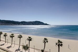 View from property - Hotel Montecarlo Spa & Wellness (Roses)