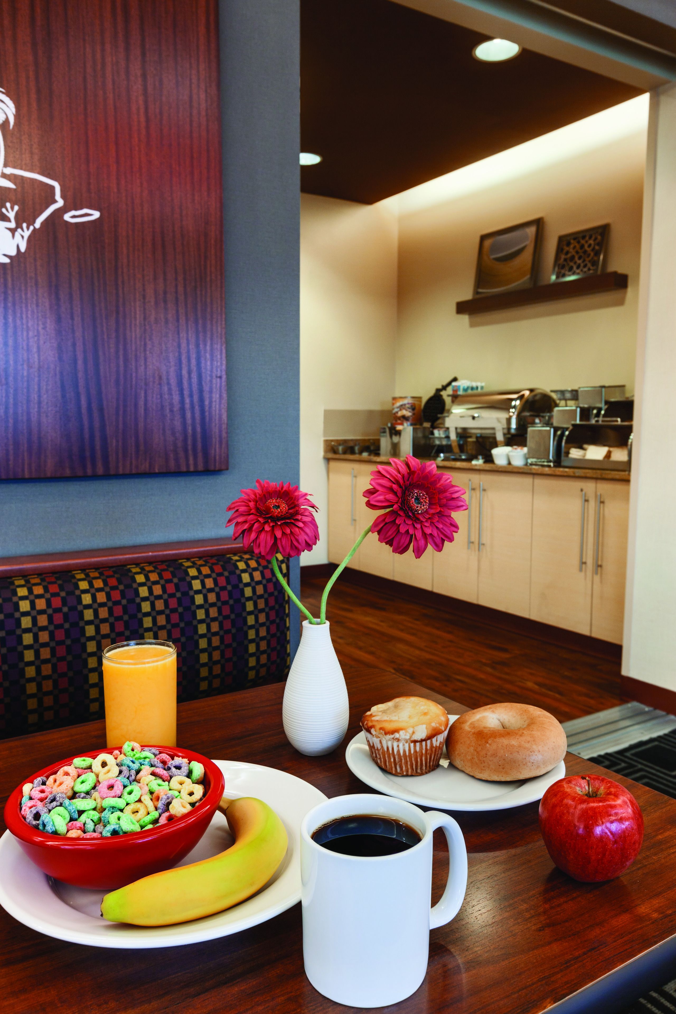 free daily continental breakfast