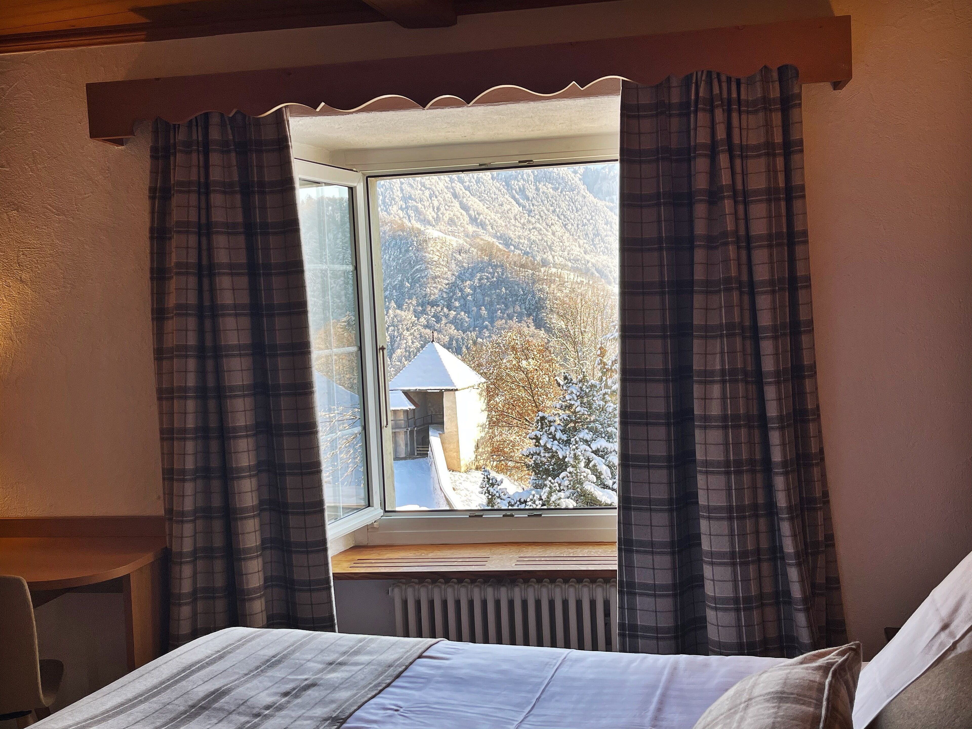 deluxe triple room | minibar, in-room safe, desk, blackout curtains