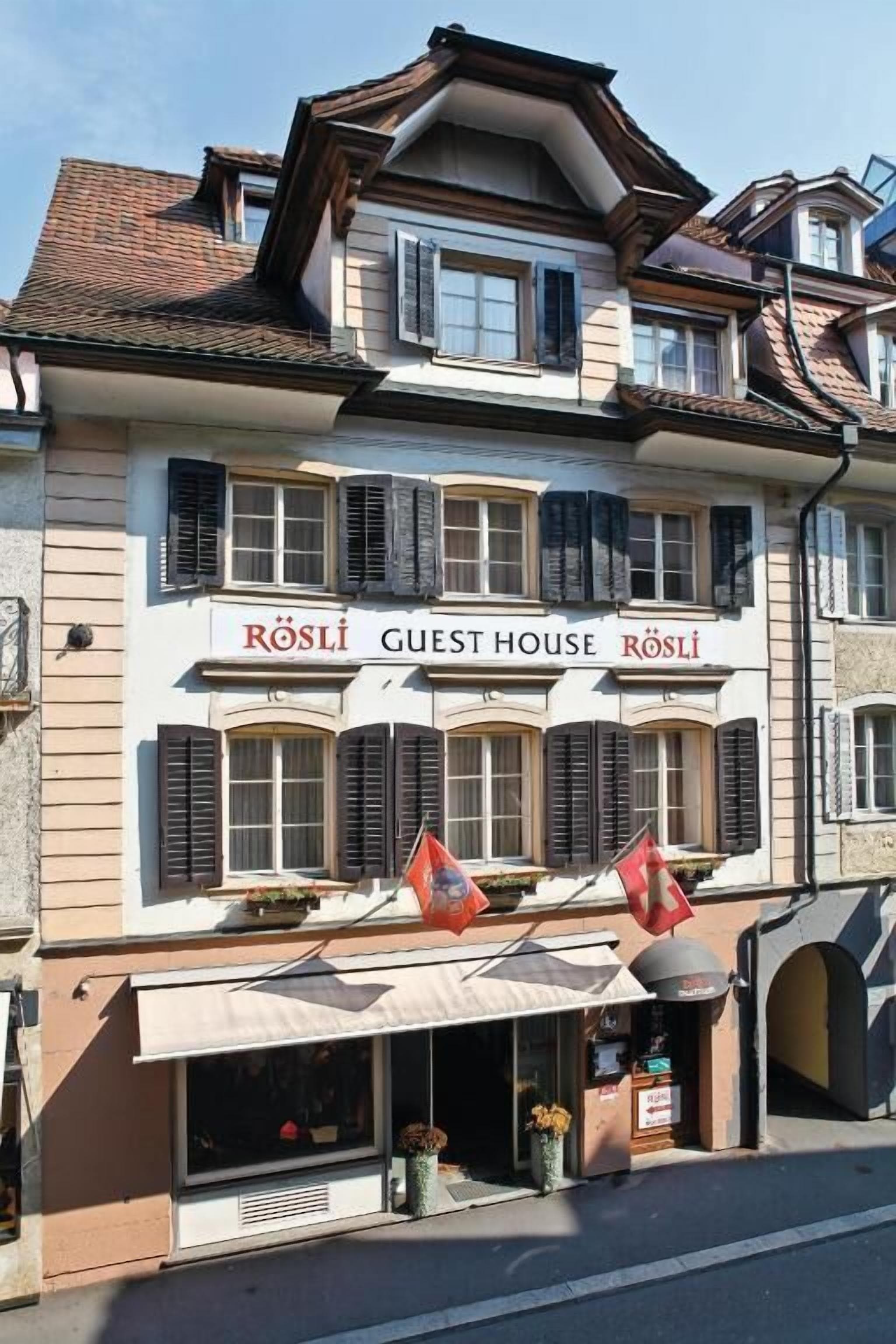 Foto - ROESLI Guest House