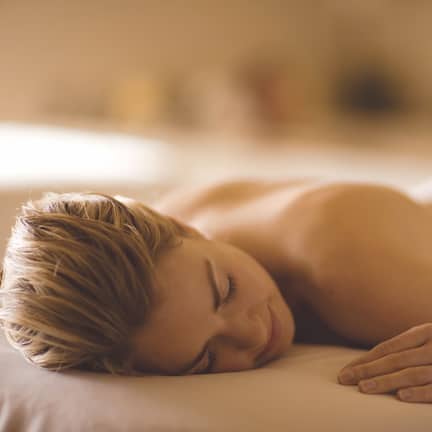 Couples treatment rooms, body treatments, aromatherapy, body wraps