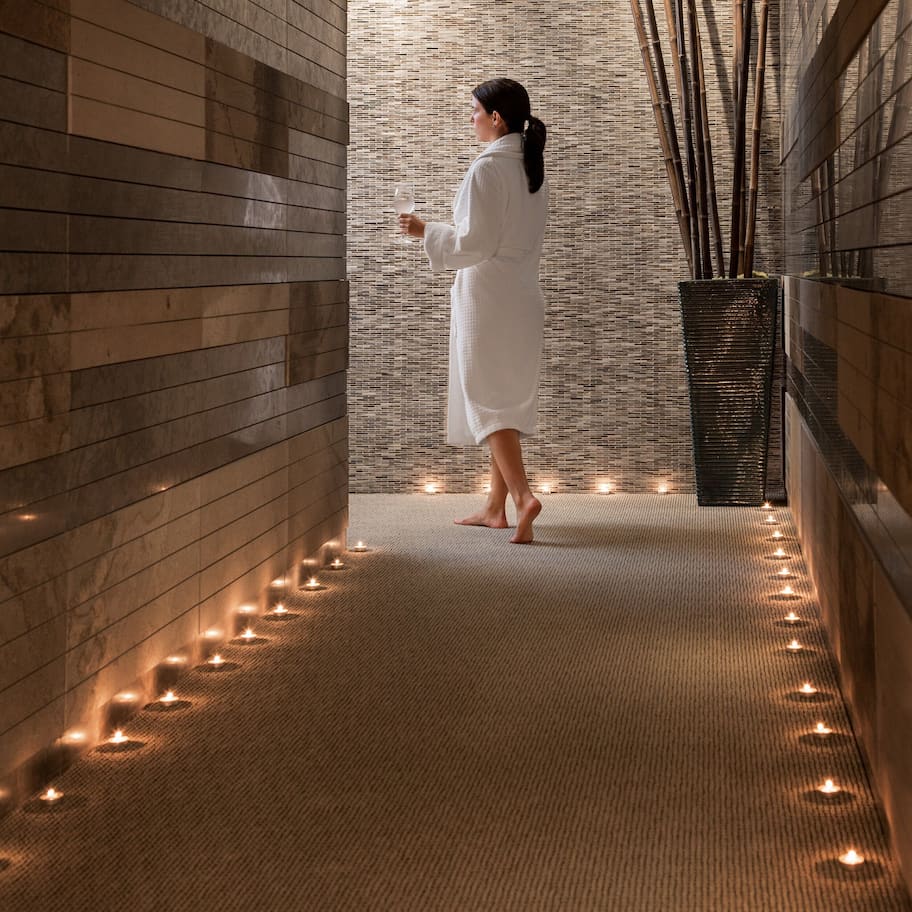 Couples treatment rooms, body treatments, aromatherapy, body wraps