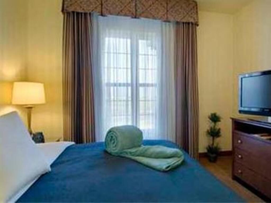 In-room safe, iron/ironing board, free WiFi, bed sheets