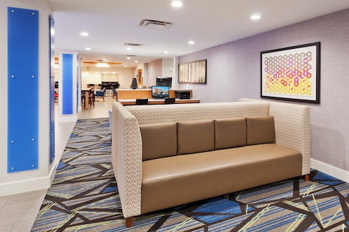Holiday Inn Express & Suites Rome-East by IHG