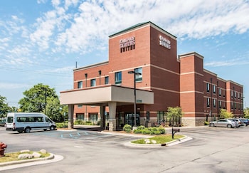 Comfort Suites Canton - Detroit