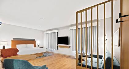 Hampton Inn & Suites Lancaster