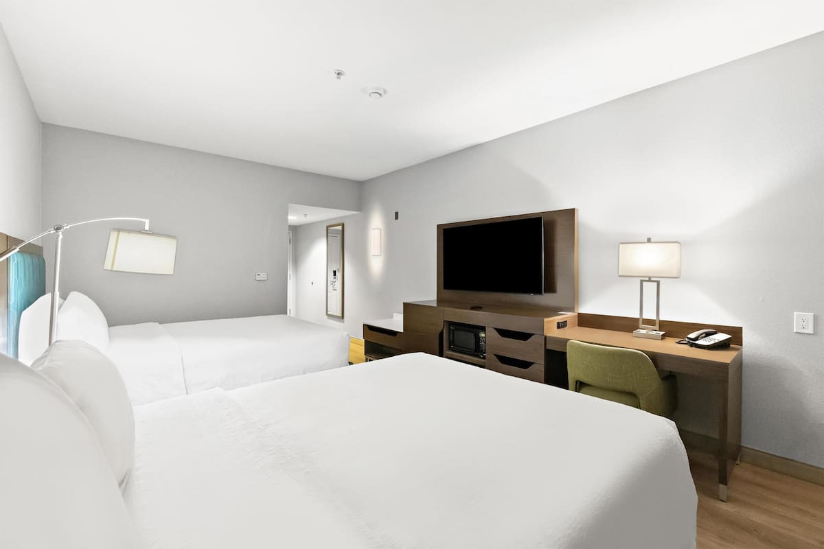 Desk, iron/ironing board, free WiFi, bed sheets