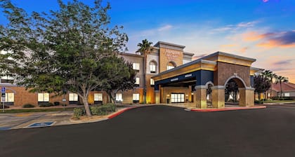 Hampton Inn & Suites Lancaster