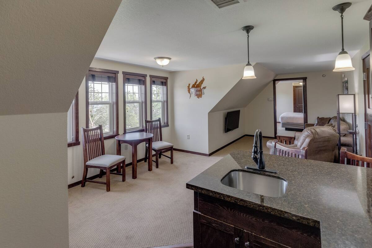 king suite | 1 bedroom, premium bedding, down duvets, pillow-top beds