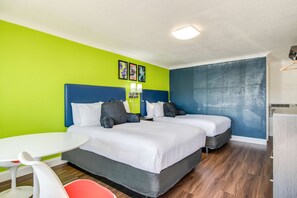 Room, 2 Double Beds, Non Smoking | Desk, iron/ironing board, free WiFi, bed sheets - Signature Inn Eugene (Eugene)