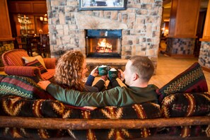 Lobby lounge - High Peaks Resort (Lake Placid)