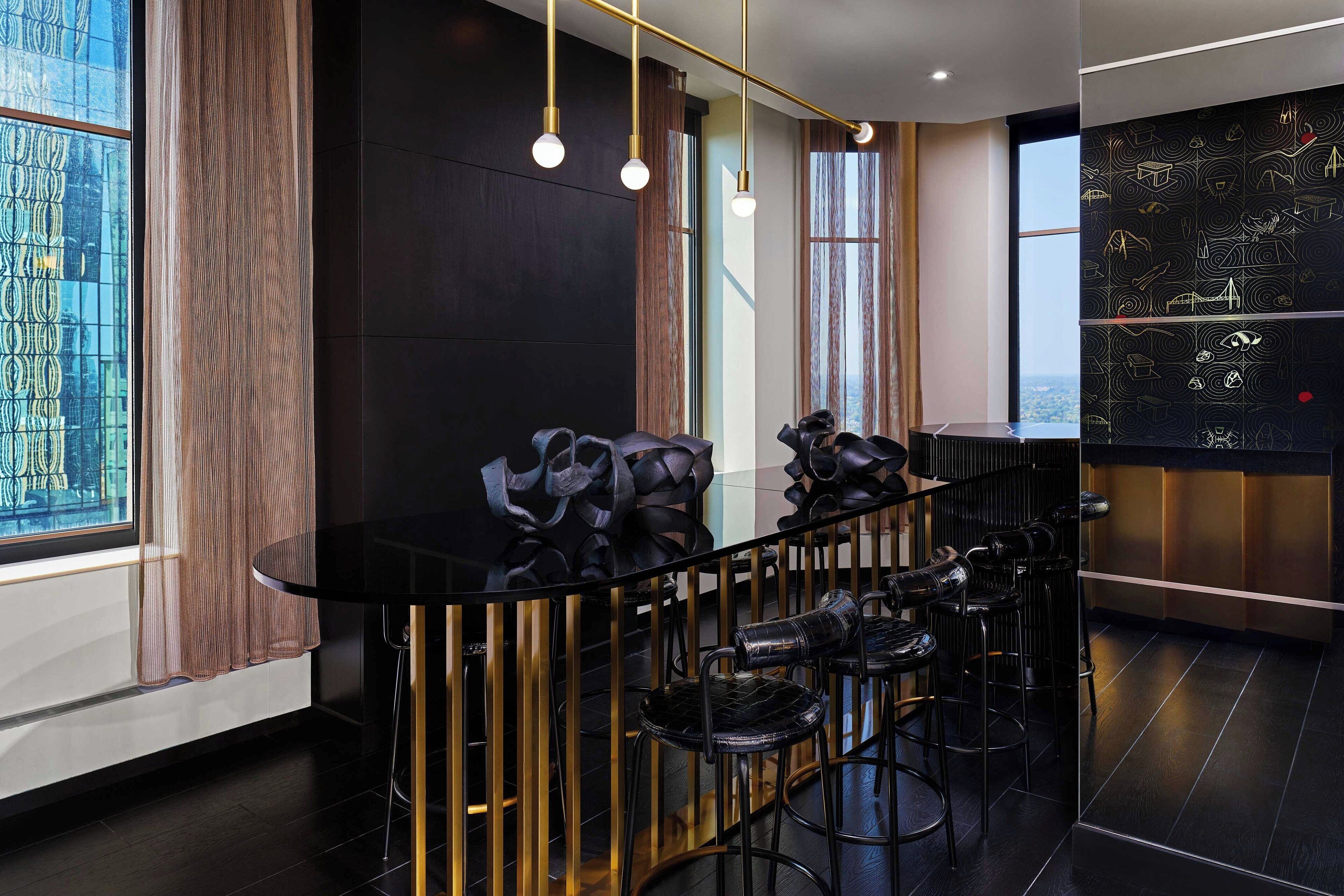 suite, 1 king bed | 1 bedroom, in-room safe, desk, blackout curtains