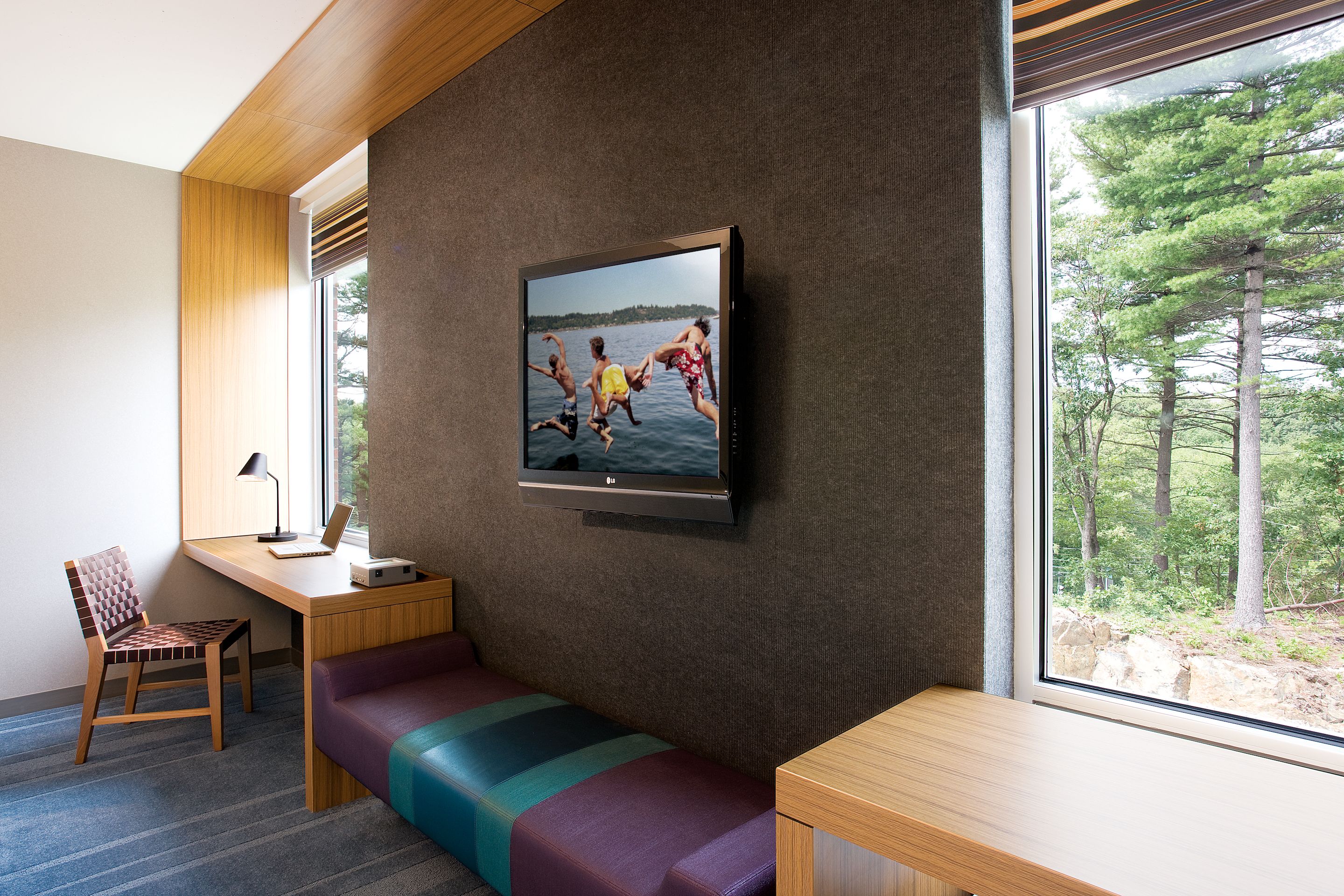 premium bedding, pillow-top beds, in-room safe, desk