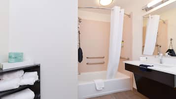 Bañera con ducha, cabezal de ducha con hidromasaje