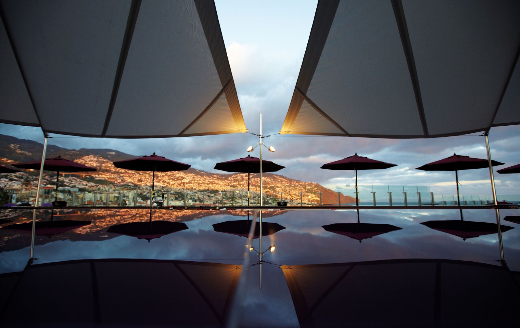 Outdoor pool, free cabanas, pool umbrellas