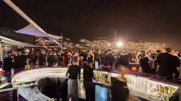Bar ved poolen