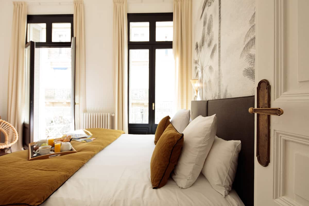 Doppia Superior, balcone | Una scrivania, ferro/asse da stiro, Wi-Fi gratuito, lenzuola