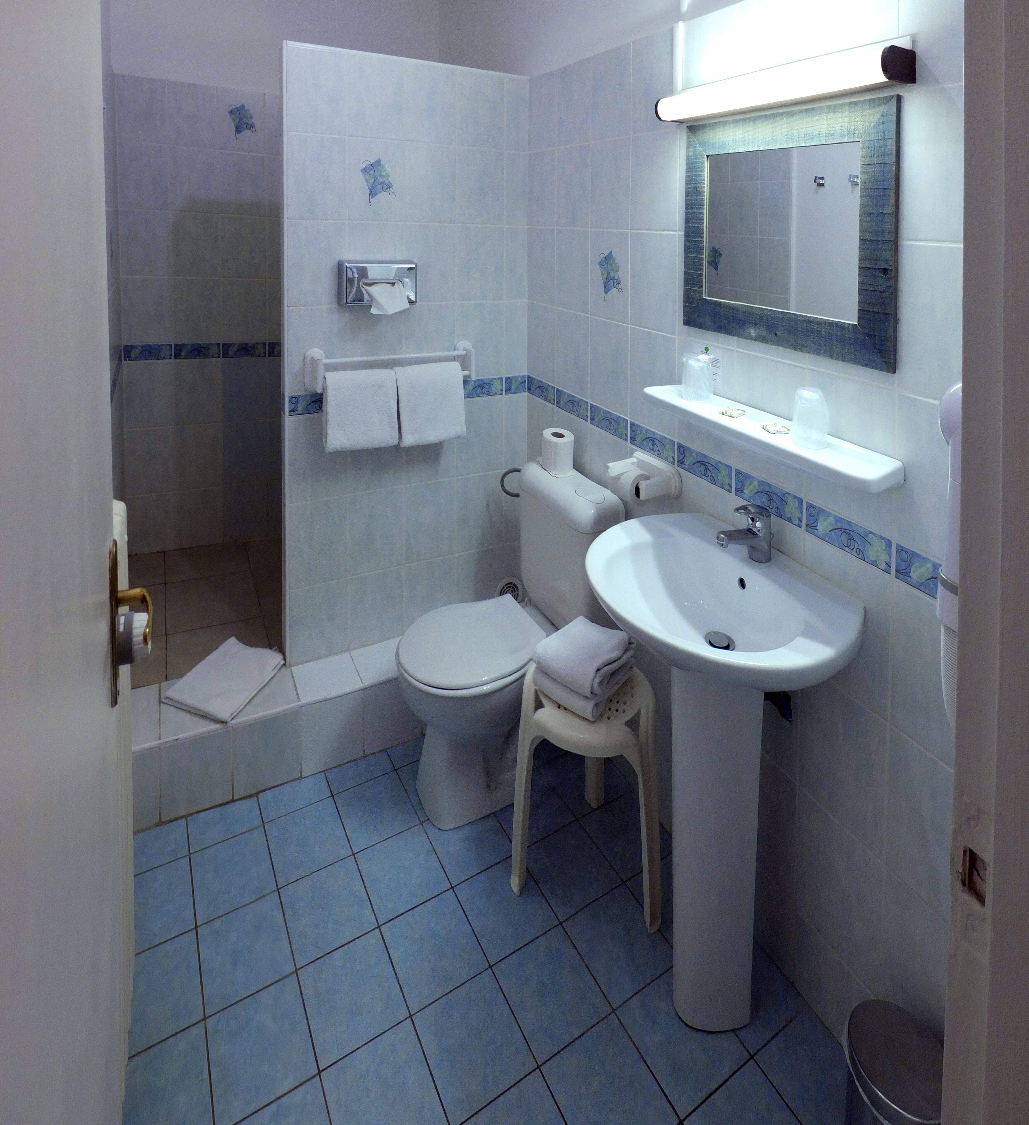 standard double room | bathroom | hair dryer, towels