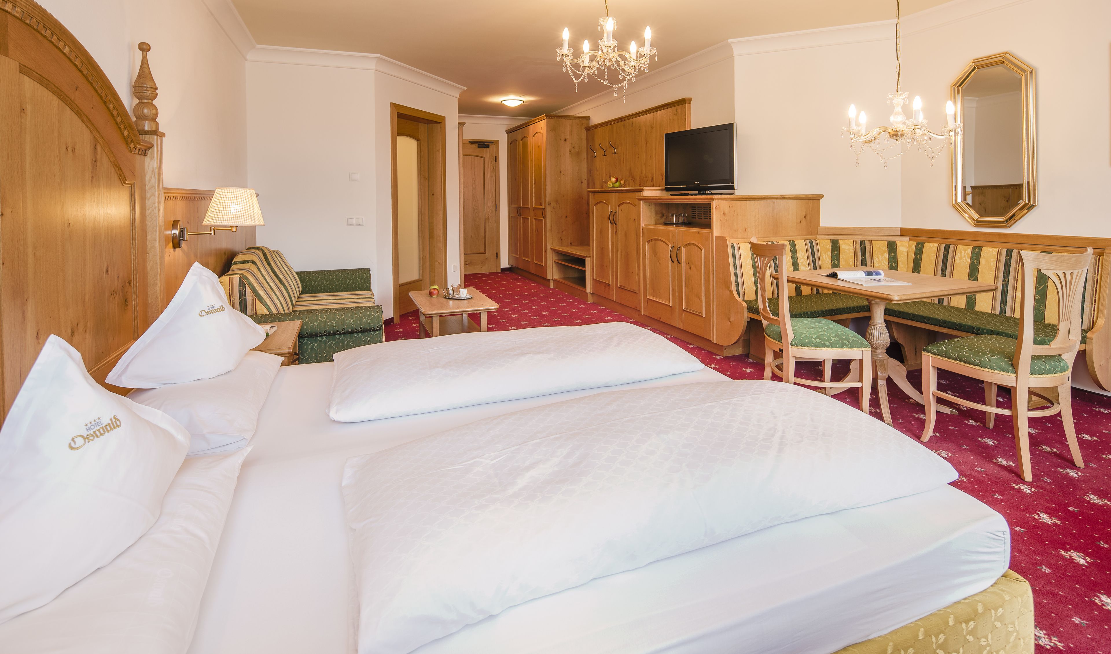 superior double room | down duvets, minibar, in-room safe, desk