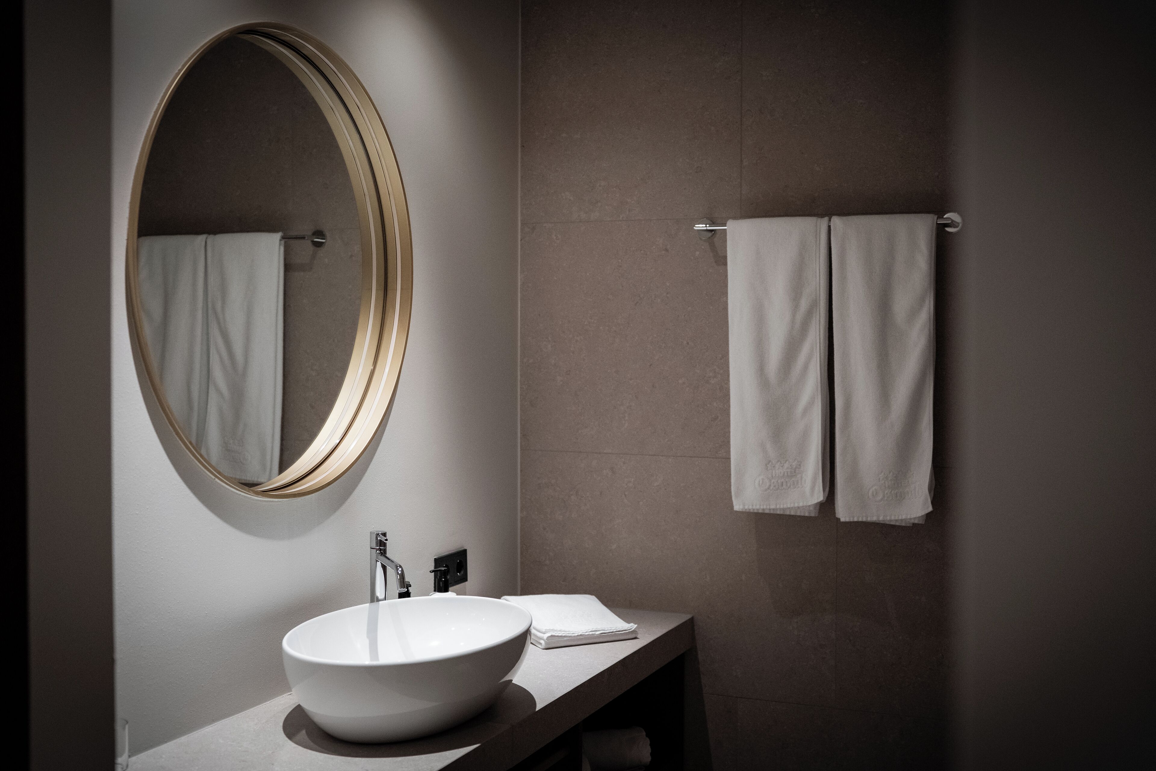 Photo - The Oswald Grand Hotel