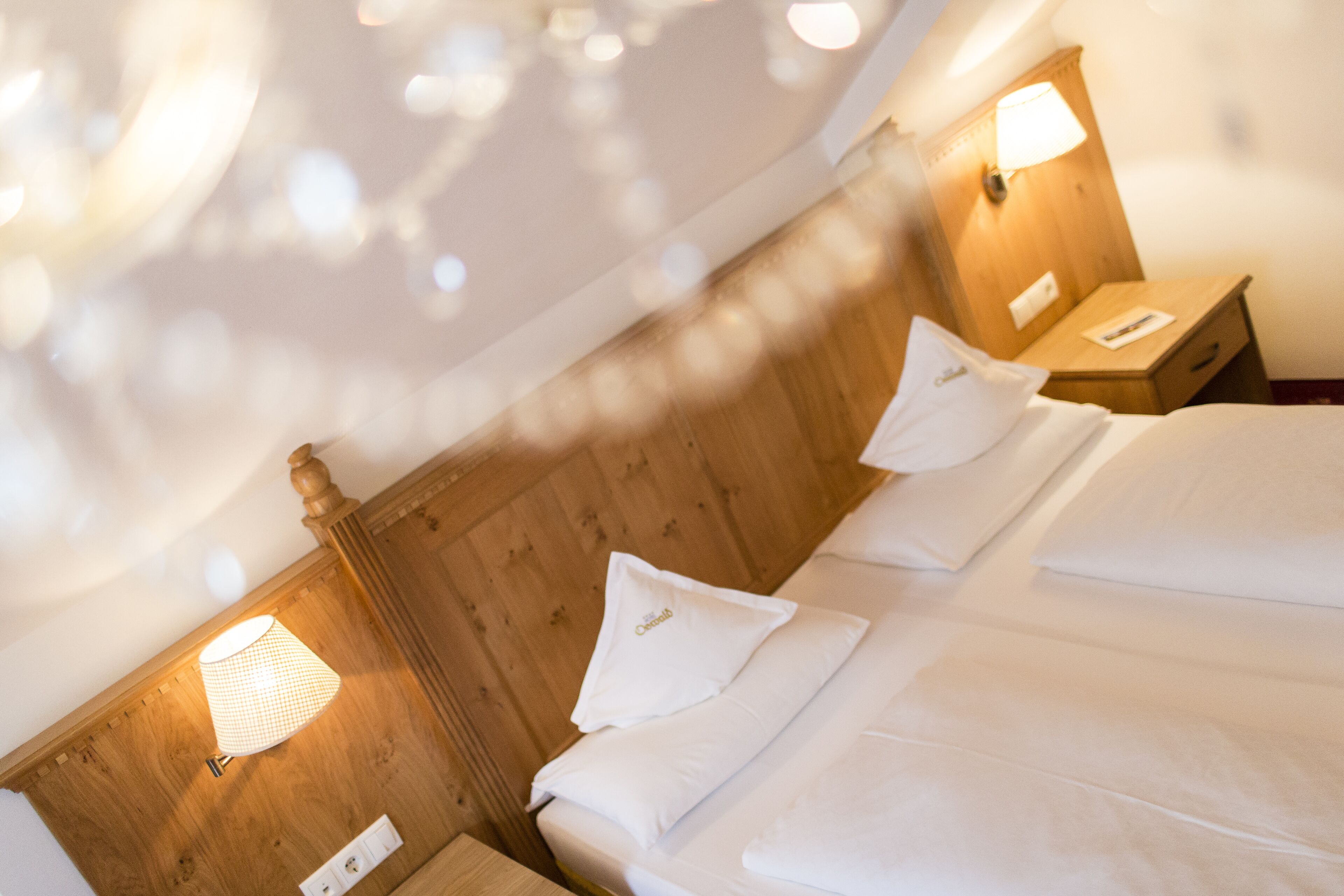 down duvets, minibar, in-room safe, desk