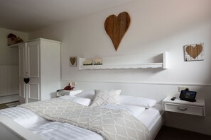 Traditional-Doppelzimmer